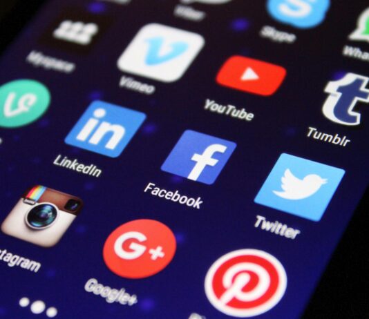 LinkedIn Dinamik Reklamlar Nedir? Etkili Stratejiler ve İpuçları LinkedIn Dinamik Reklamlar Nedir? Etkili Stratejiler ve İpuçları