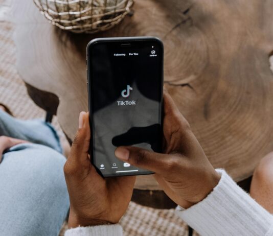 TikTok Genç Hedefleme: Başarılı Kampanyalar İçin İpuçları